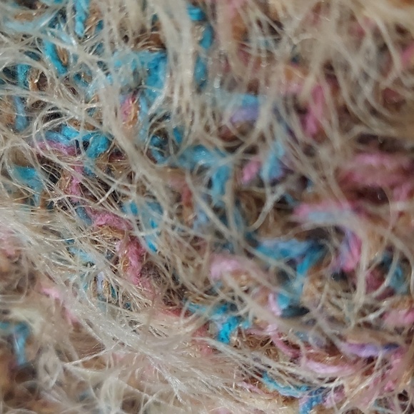 L'ayard XL Fuzzy Crewneck Sweater - Picture 6 of 6